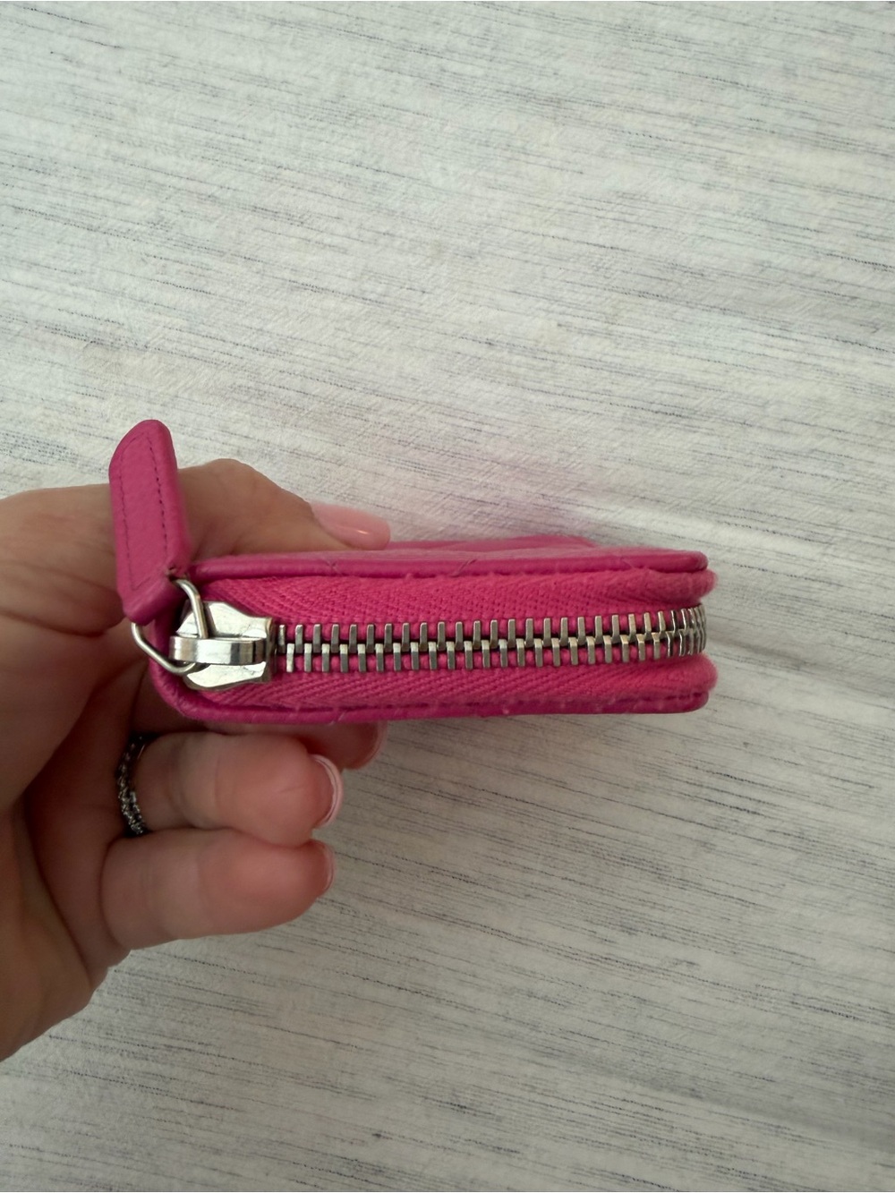 CHANEL Quilted Zip Wallet in Bright Fuchsia - Picture 5 of 6